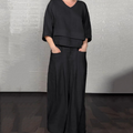 Conjunto 2 piezas de algodón y lino con bajo irregular – Top escote V + Pantalón ancho, transpirable & elegante sin esfuerzo